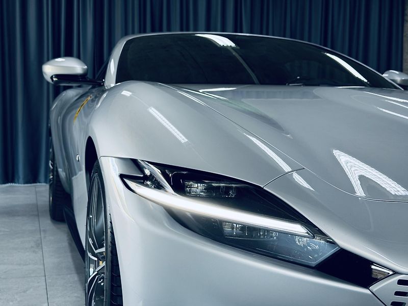 Ferrari Roma (2021) FULL CARBON MAX VÝB ZÁRUKA - fotka 7 z 33