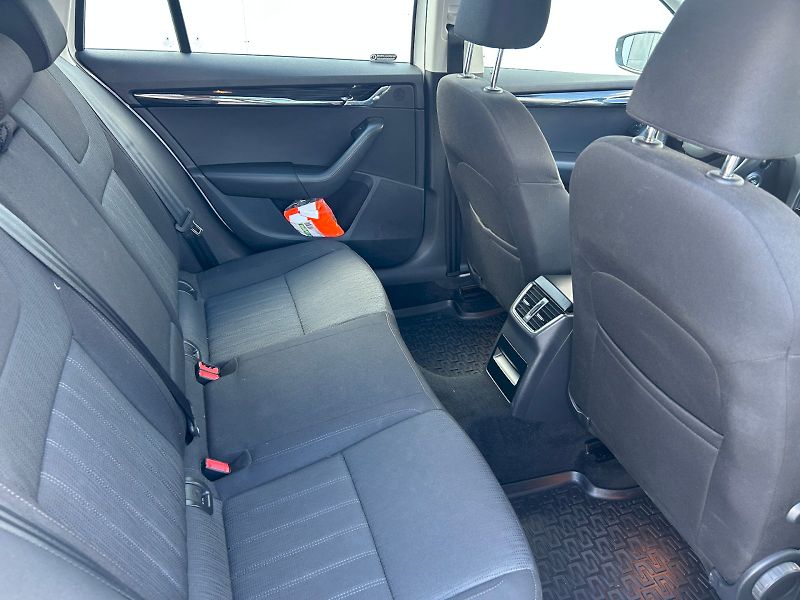 Škoda Octavia (2020) OCT.COM STY TD 85/1.6 M5F - fotka 12 z 28