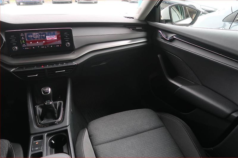 Škoda Octavia (2022) Ambition 2.0 TDI, ČR,1.maj - fotka 8 z 15