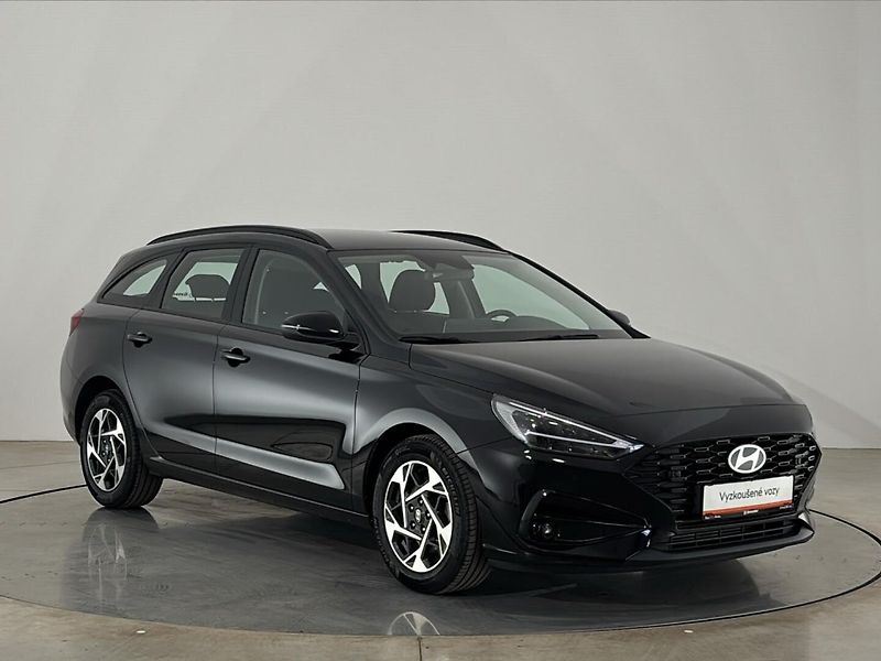 Hyundai i30 Smart DCT - fotka 14 z 26