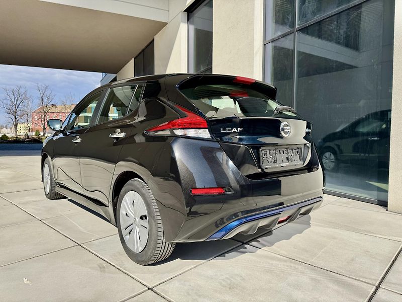 Nissan Leaf (2022) ELEKTRIC VISIA 1 MAJITEL - fotka 19 z 34