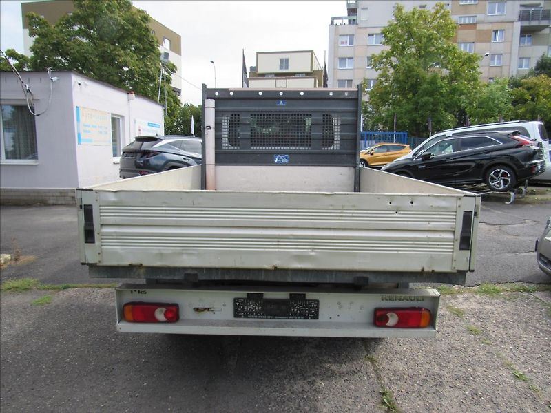 Renault Master 2,3 dCi 107kW 7 míst Valník - fotka 5 z 24