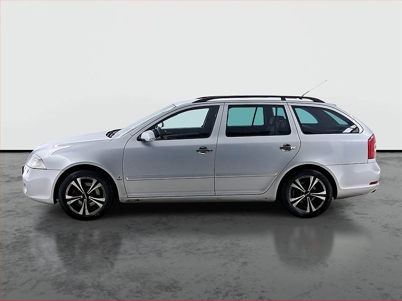 Škoda Octavia (2008) RS 2.0 TDI, nová STK, Tažné - fotka 3 z 15