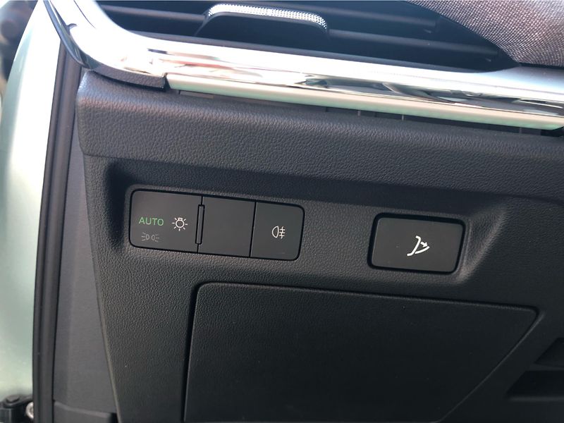 Škoda Enyaq iV 80 150 kW 82 kWh TČ SoH: 90 - fotka 16 z 30