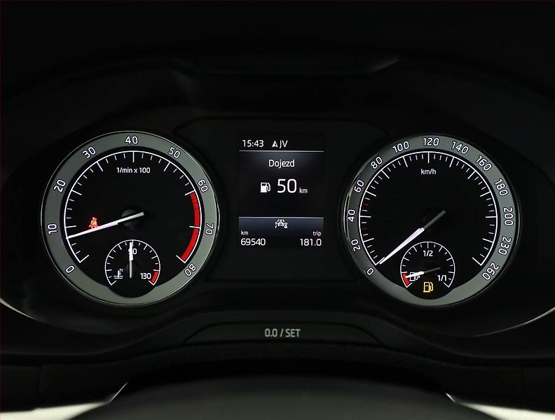 Škoda Karoq (2021) Style 1.5 TSI - fotka 9 z 21