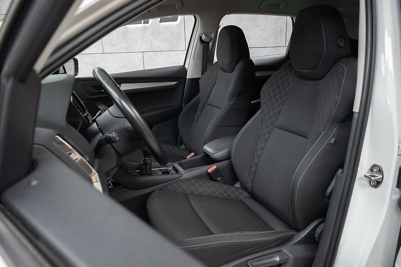 Škoda Karoq 1.5 TSI TAŽNÉ*KAMERA*ČR* - fotka 10 z 34