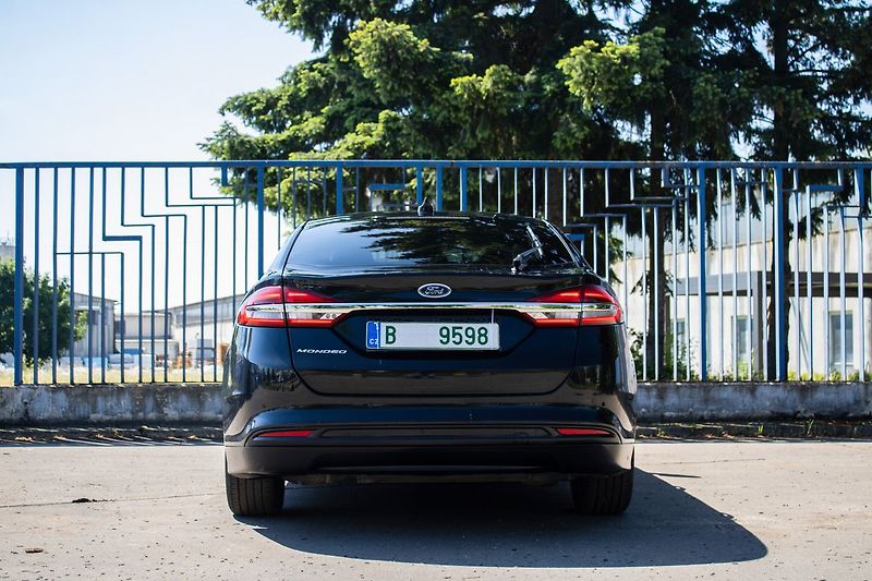 Ford Mondeo Titanium - fotka 6 z 17