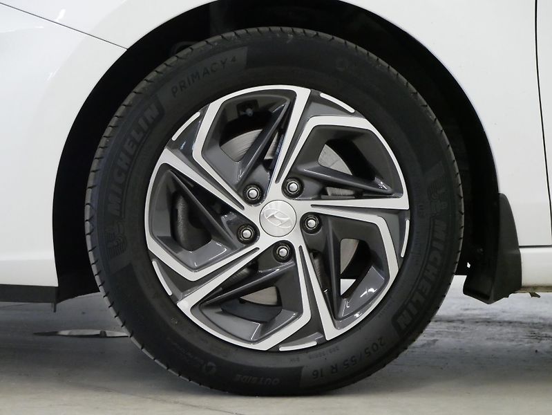 Hyundai i30 - fotka 10 z 26