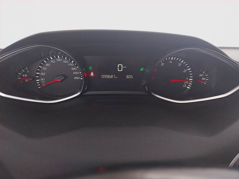 Peugeot 308 (2017) 1.2 PureTech, ČR,1.maj - fotka 11 z 20