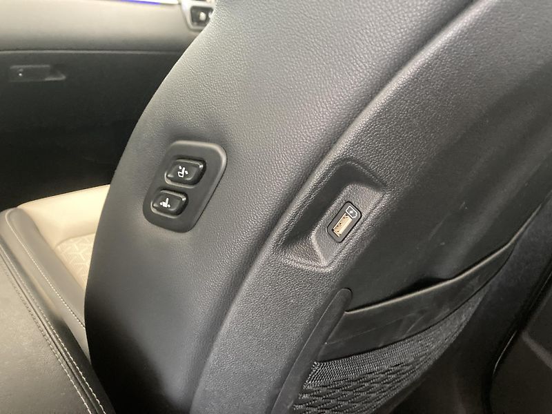 Kia Sorento HEV G 1.6 T-GDI GAMM - fotka 16 z 45