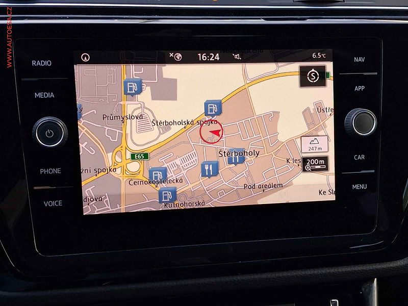 Volkswagen Touran (2018) 1.5 TSi, Highline, DSG, LED - fotka 17 z 19