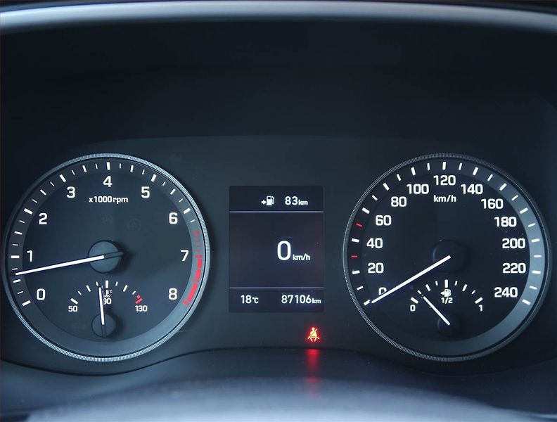 Hyundai Tucson (2019) Smart 1.6 GDI, Serv.kniha - fotka 11 z 16