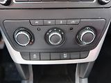Škoda Yeti (2010) 2.0 TDI, 4X4, Tempomat - náhled 15
