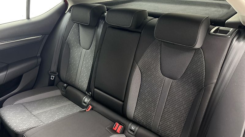 Škoda Octavia 2.0 TDI Style - fotka 16 z 27