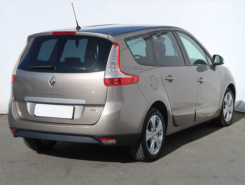 Renault Grand Scénic (2010) 1.9 dCi, ČR,1.maj, po STK - fotka 5 z 18