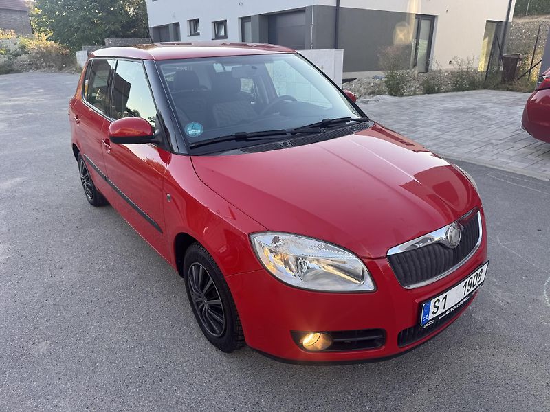 Škoda Fabia 1.2i 51KW AMBITION - fotka 3 z 18