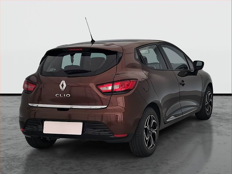 Renault Clio (2015) 1.2 16V, Tempomat - fotka 5 z 17