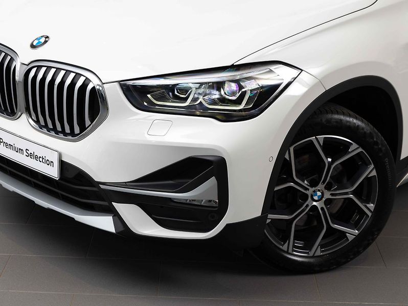 BMW X1 sDrive18i - fotka 7 z 22