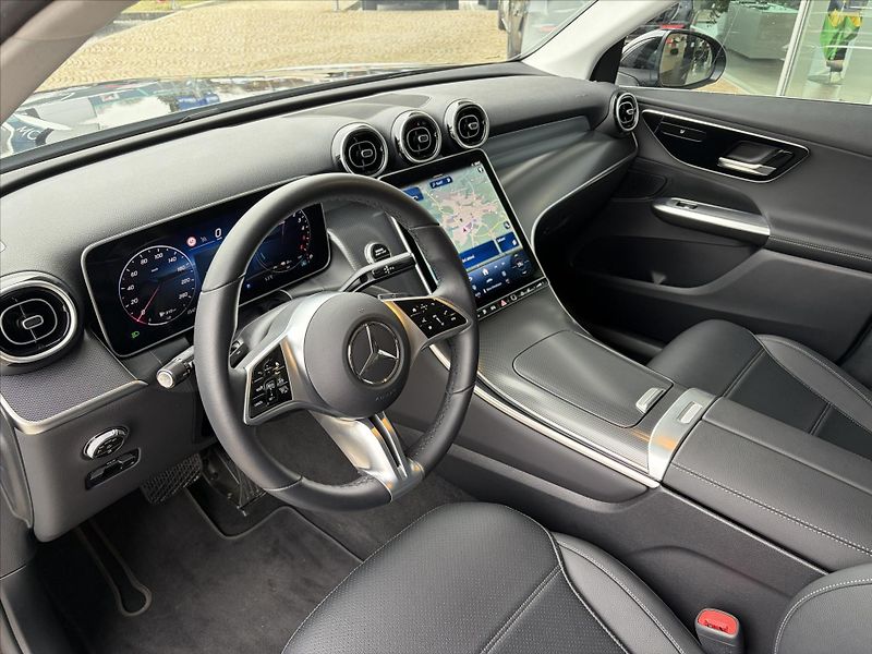 Mercedes-Benz GLC 300de 4MATIC - fotka 5 z 32