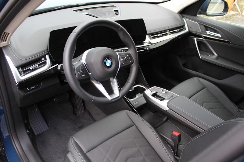 BMW X1 sDrive18d - fotka 3 z 11