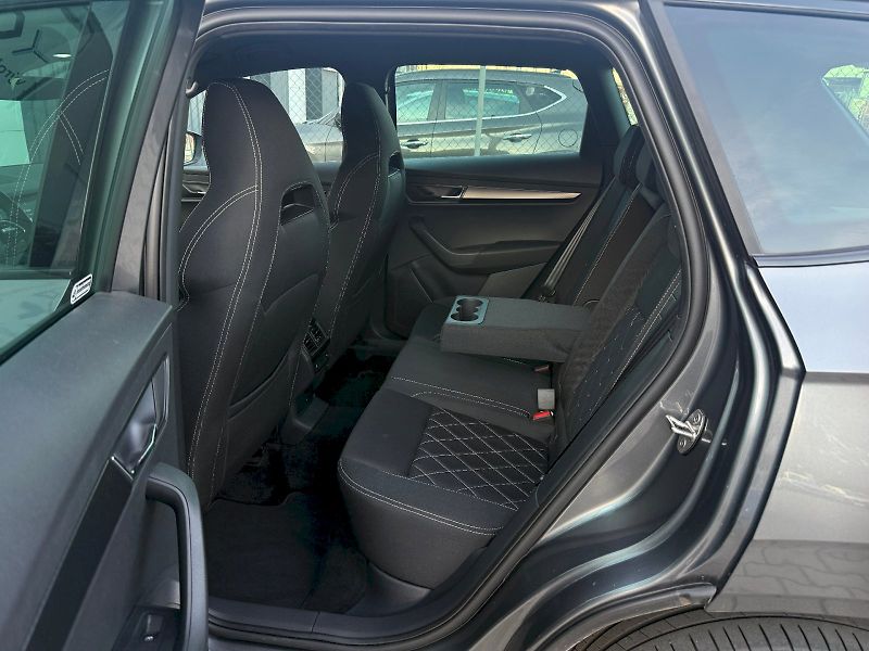 Škoda Karoq (2025) 1.5 TSI 110 kW DSG SportLine - fotka 10 z 27