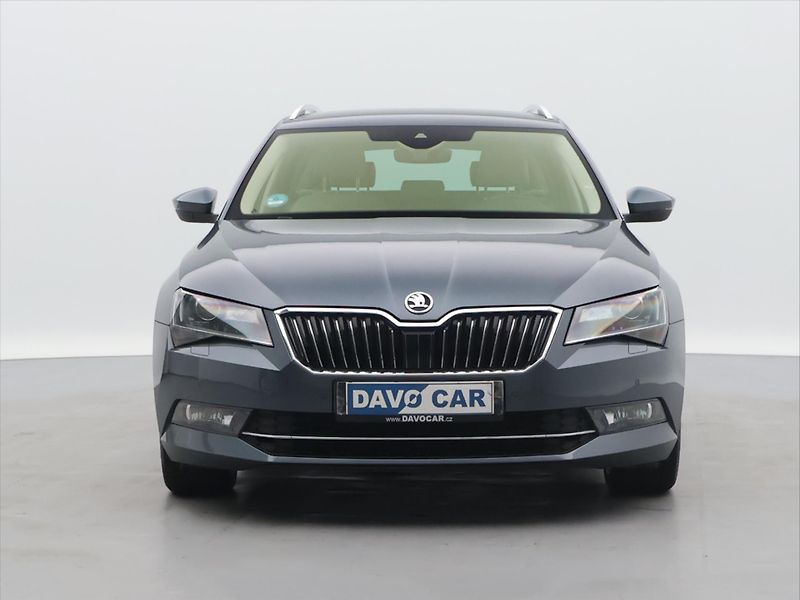 Škoda Superb 2,0 TDI 110kW 4x4 CZ L&K - fotka 2 z 36