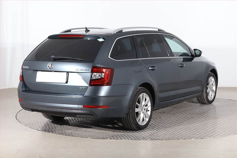 Škoda Octavia (2020) 1.5 TSI G-TEC, Automat - fotka 5 z 26