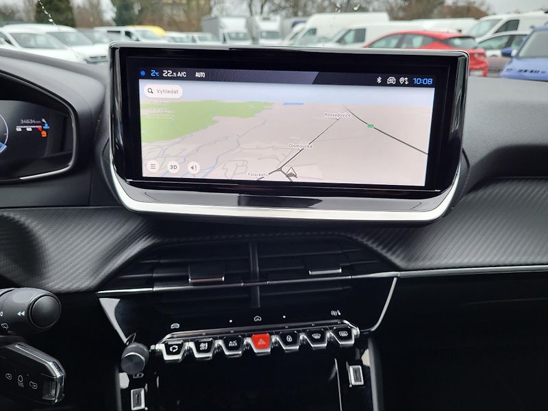 Peugeot 2008 1.2 PureTech 130k AUTOMAT - fotka 12 z 45