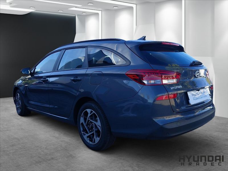 Hyundai i30 1,0   1.0 T-GDi Smart - fotka 7 z 20