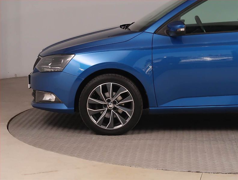 Škoda Fabia (2015) Style 1.4 TDI, Tempomat - fotka 14 z 17