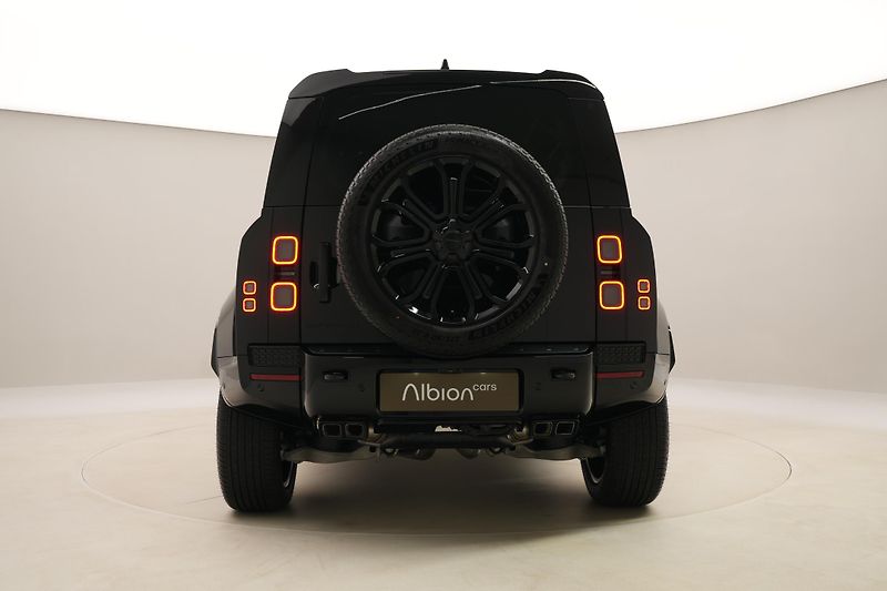 Land Rover Defender (2026) P635 OCTA BLACK AWD - fotka 8 z 74