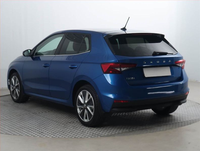 Škoda Fabia (2022) Style 1.0 TSI, Serv.kniha - fotka 4 z 19