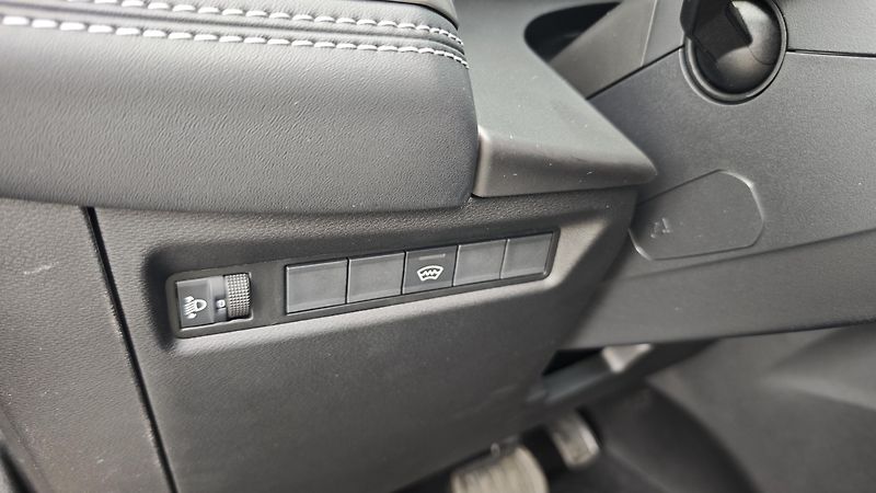 Jeep Compass (2026) Altitude hybrid 145PS automat  - fotka 27 z 39