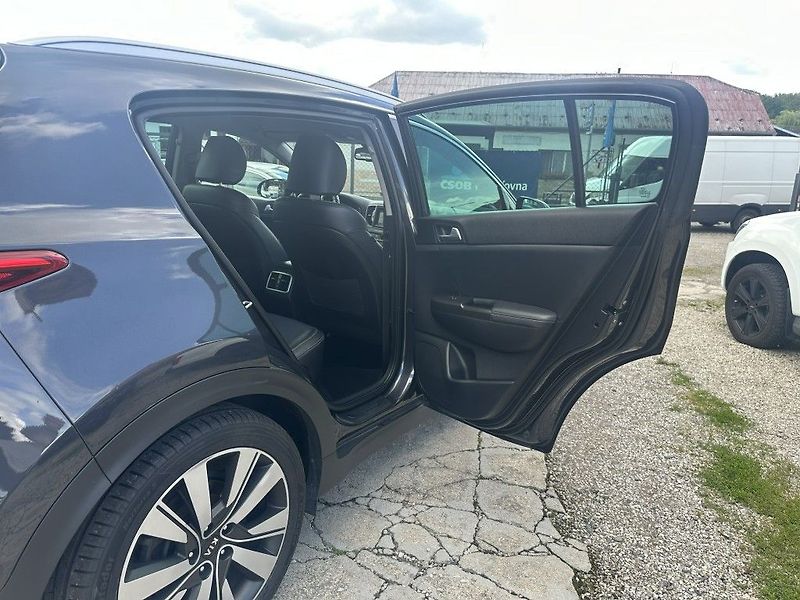 Kia Sportage 1.7 CRDi 104kW automat - fotka 23 z 25