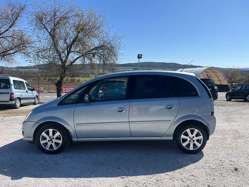 Opel Meriva 1.6 16V - fotka 3 z 15