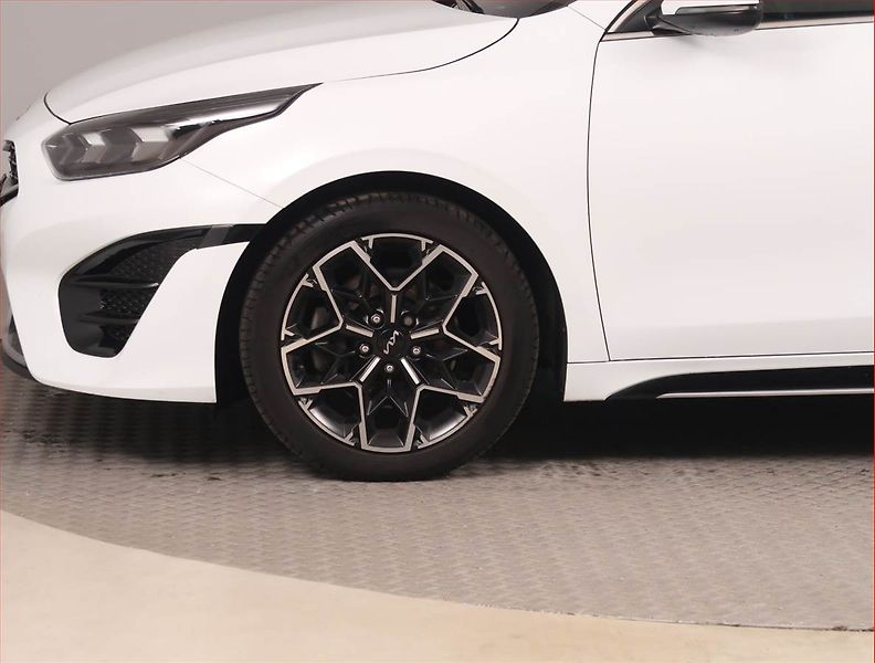 Kia Pro_Ceed (2021) GT-Line 1.5 T-GDI - fotka 15 z 16