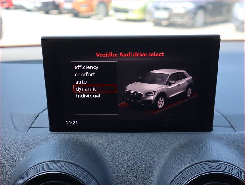 Audi Q2 (2017) 1.4 TFSI, Automat, Serv.kniha - fotka 17 z 23