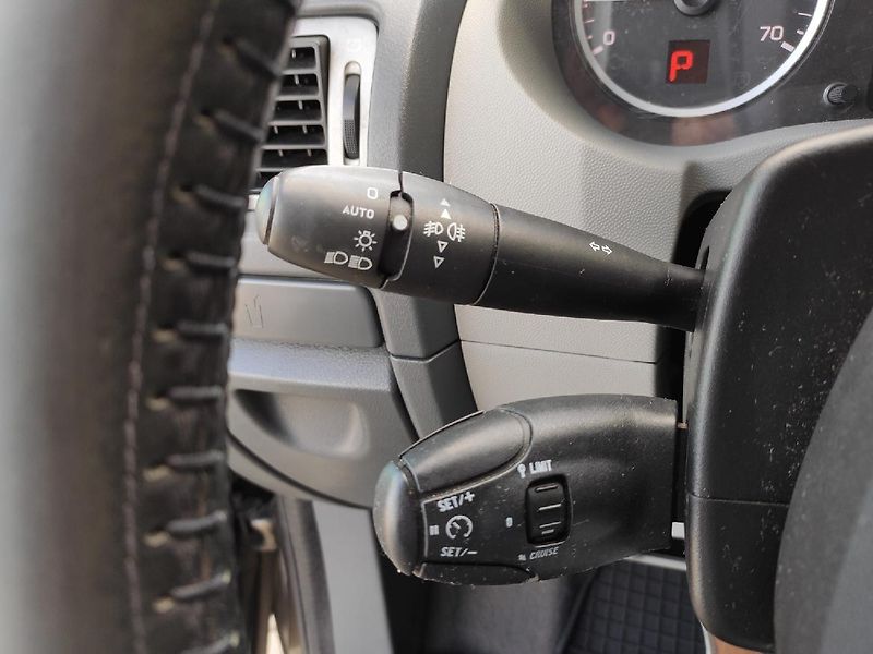 Peugeot Expert Tepee (2013) 2.0 HDI 180k AUT6 TZ - fotka 23 z 26