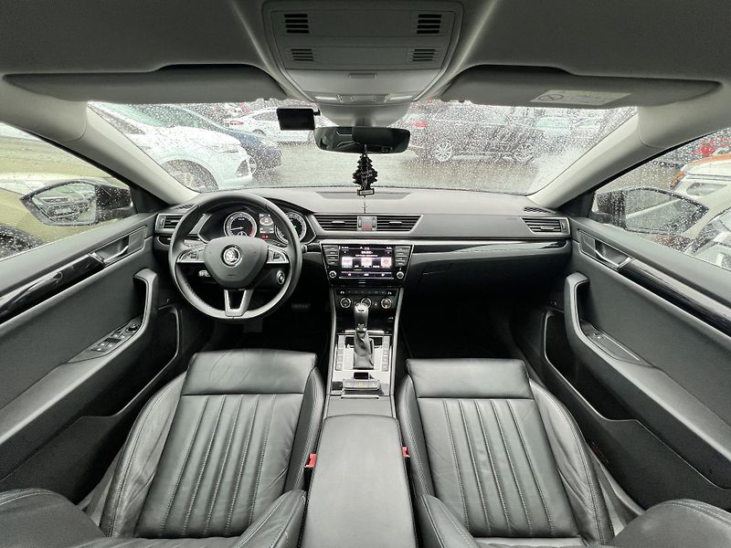 Škoda Superb L&K 2.0TDi 110kw PO SERVISE ČR - fotka 21 z 48