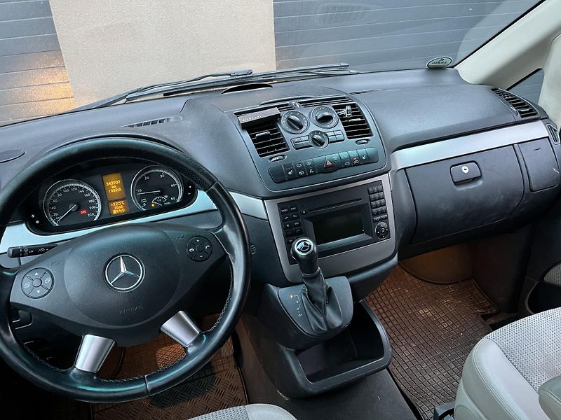 Mercedes-Benz Viano (2011) 2,2 4MATIC 120Kw - fotka 14 z 23