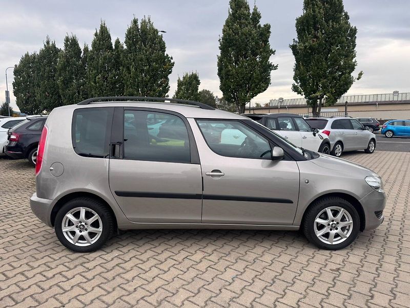 Škoda Roomster (2011) 1,6 TDI 77 KW KILOMETRY TAŽNÉ - fotka 6 z 50
