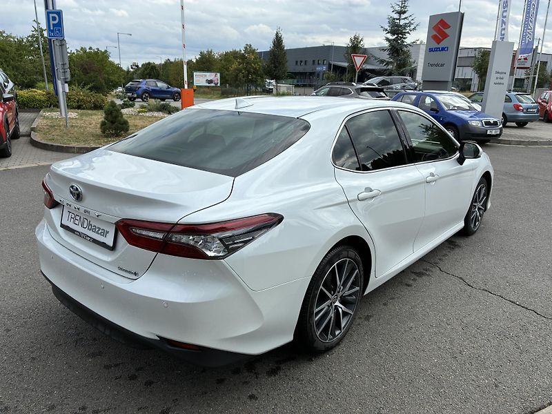 Toyota Camry (2021) 2,5Hybrid Executive  - fotka 4 z 20