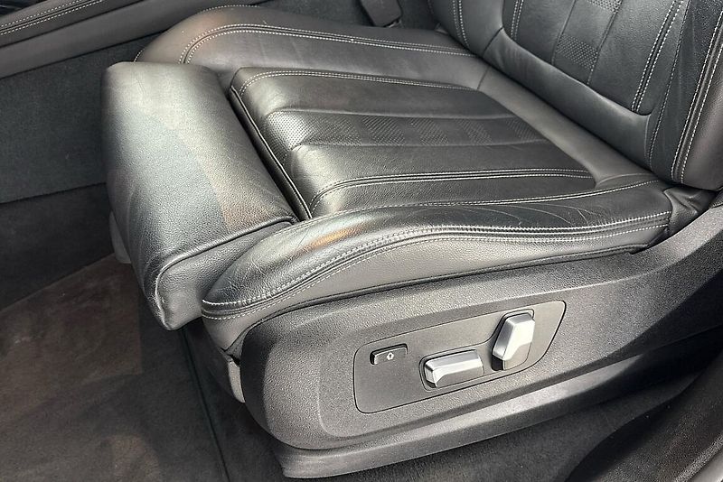 BMW X7 xDrive30d - fotka 16 z 28