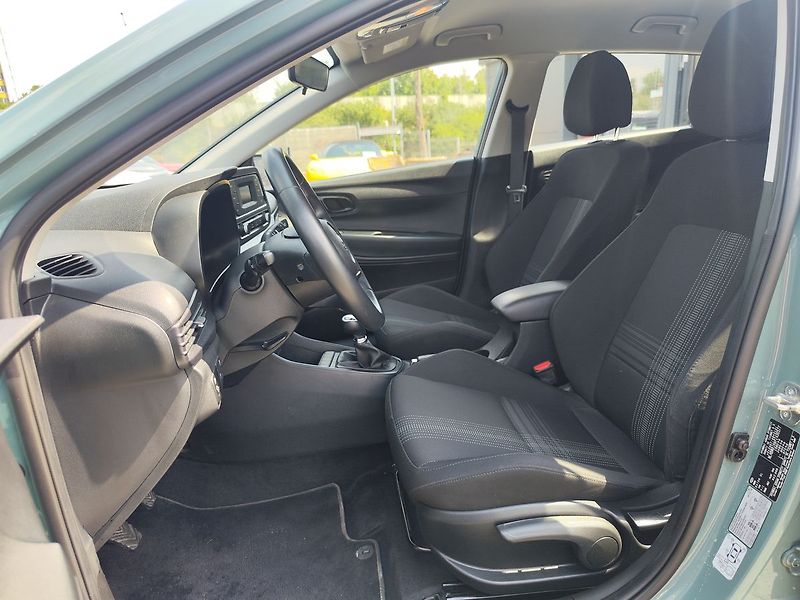 Hyundai Bayon 1.2i/62kW Comfort club - fotka 12 z 23