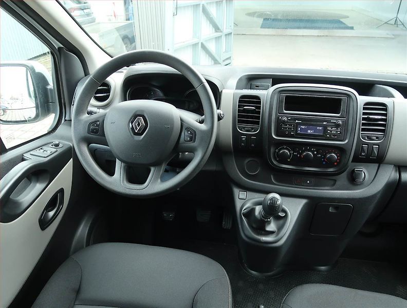 Renault Trafic (2019) 1.6 dCi, Bus, 9Míst, ČR, DPH - fotka 7 z 16