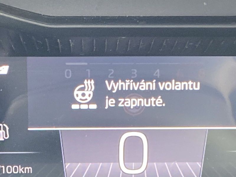 Škoda Kamiq (2024) 1.0 TSI Top Selection - fotka 22 z 34
