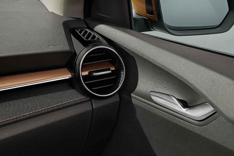 Nová Škoda Fabia na délku měří 411 centimetrů
