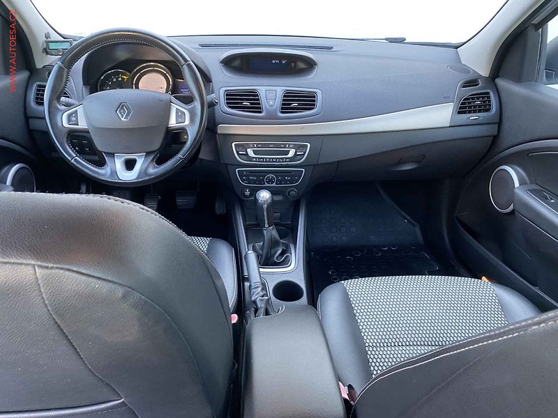 Renault Fluence (2012) 1.6 16V, AAC, tempo - fotka 8 z 16