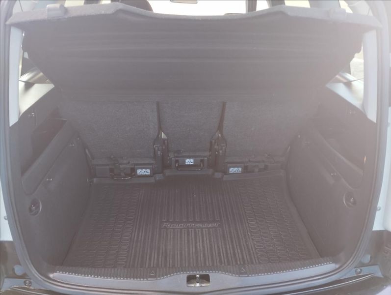 Škoda Roomster 1,2 TSi 63KW - fotka 16 z 16