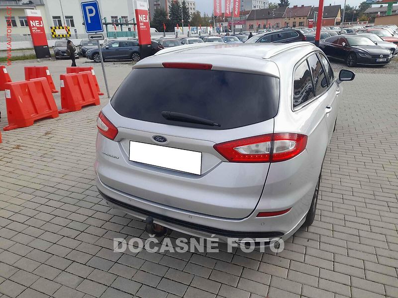 Ford Mondeo (2016) 2.0TDCi 4x4, ČR, AT, LED - fotka 2 z 3